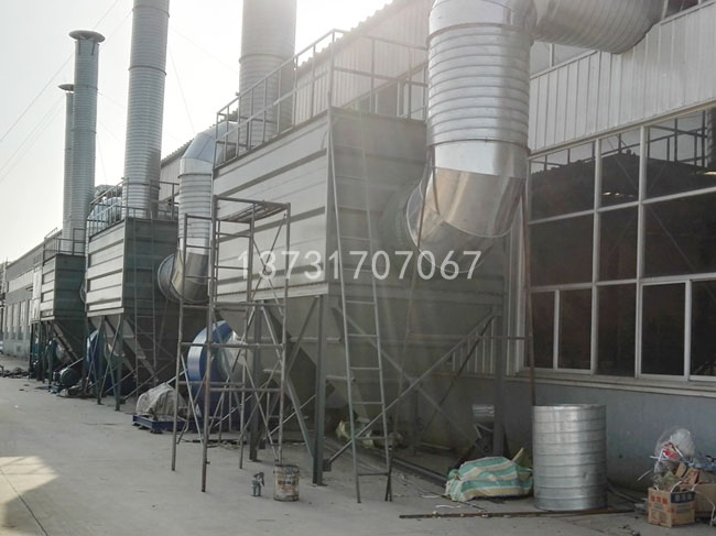 滄州青縣三輪車(chē)廠焊煙濾筒除塵器安裝完畢